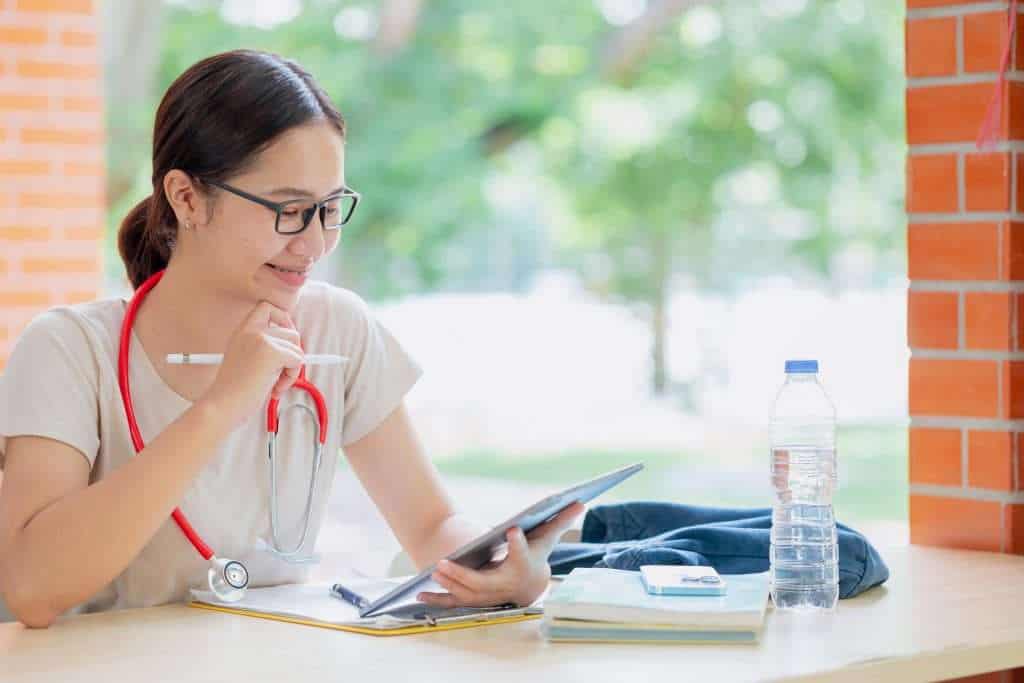 What You Should Look For in a Nursing Tutor